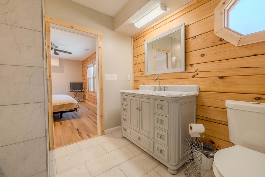 102 Red Hawk Trail