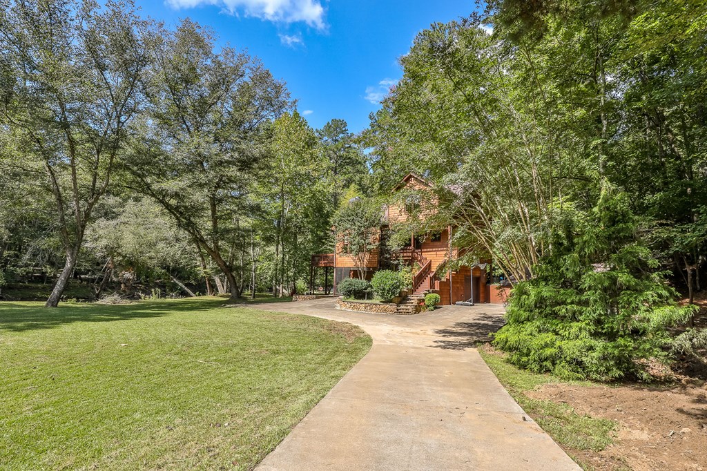 25 Alma Court