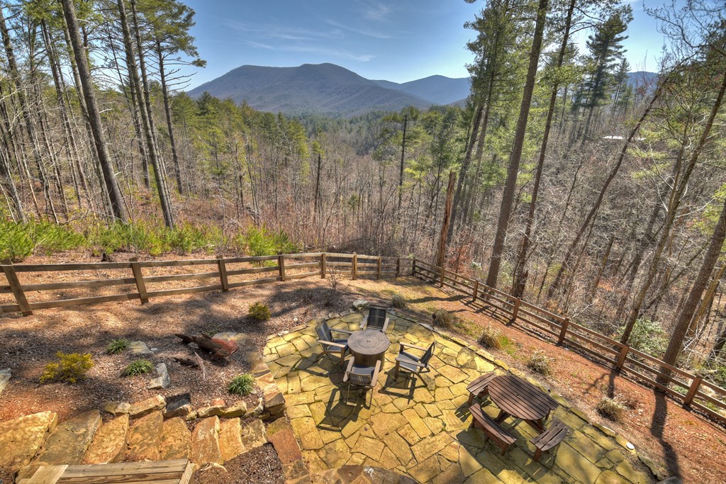 969 Hidden Lake Drive