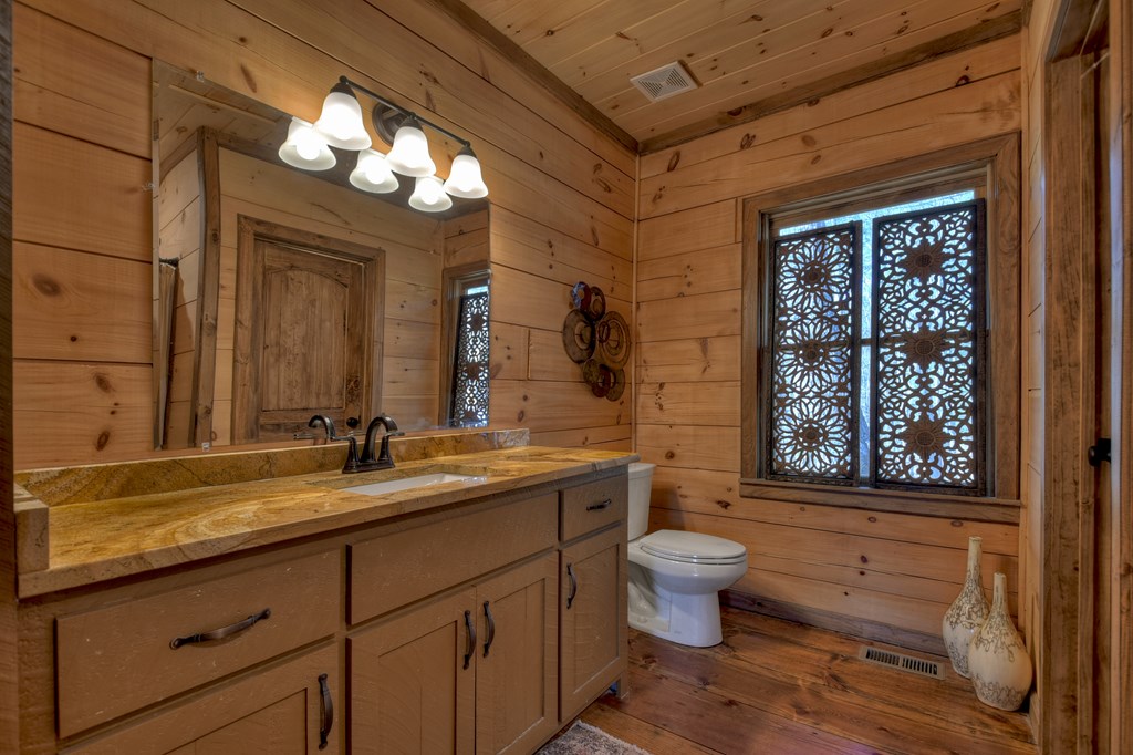 969 Hidden Lake Drive