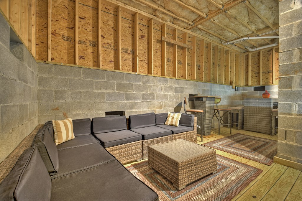 969 Hidden Lake Drive