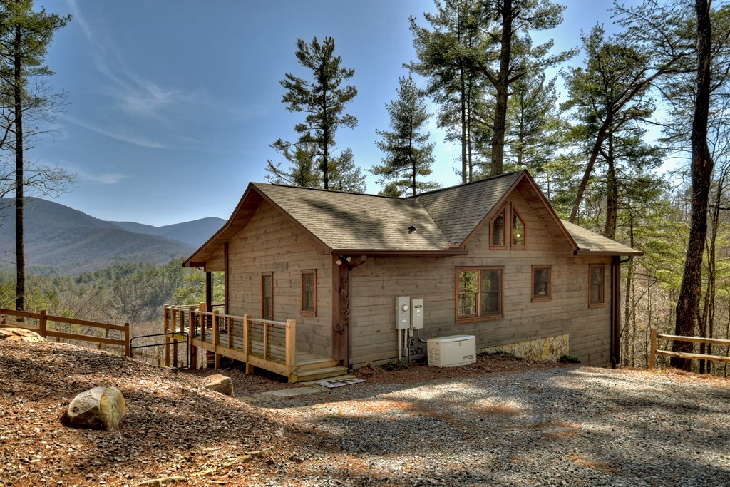 969 Hidden Lake Drive