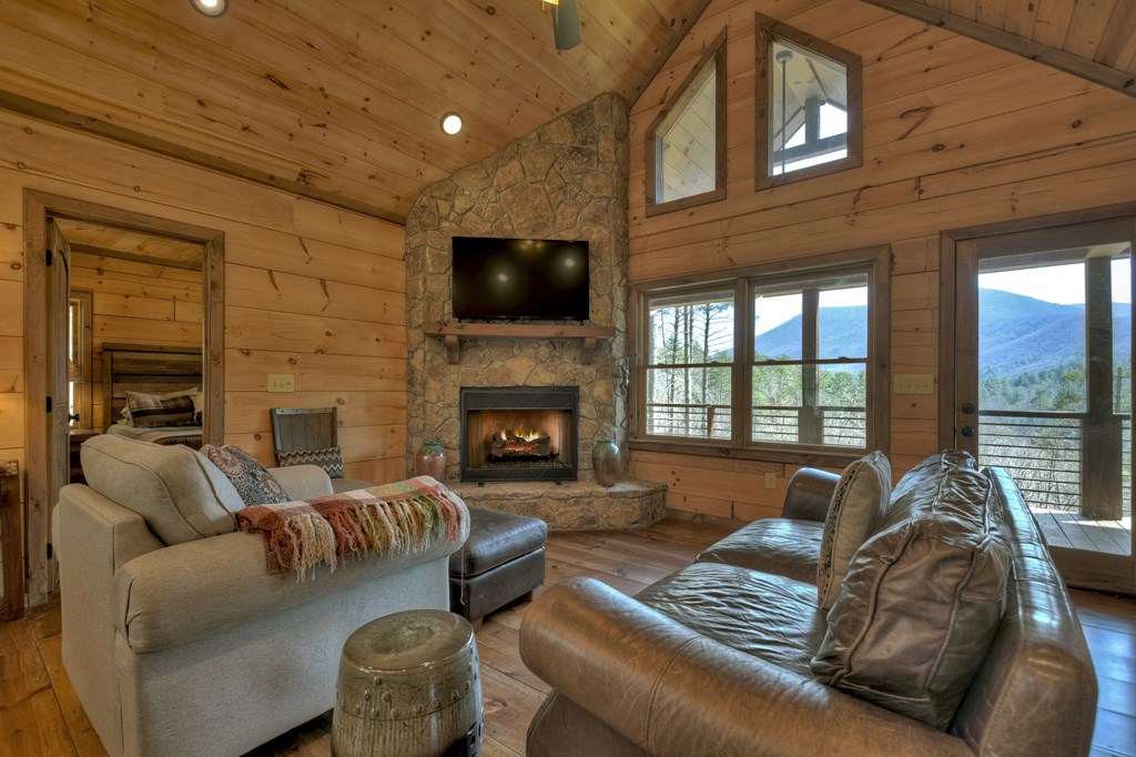 969 Hidden Lake Drive