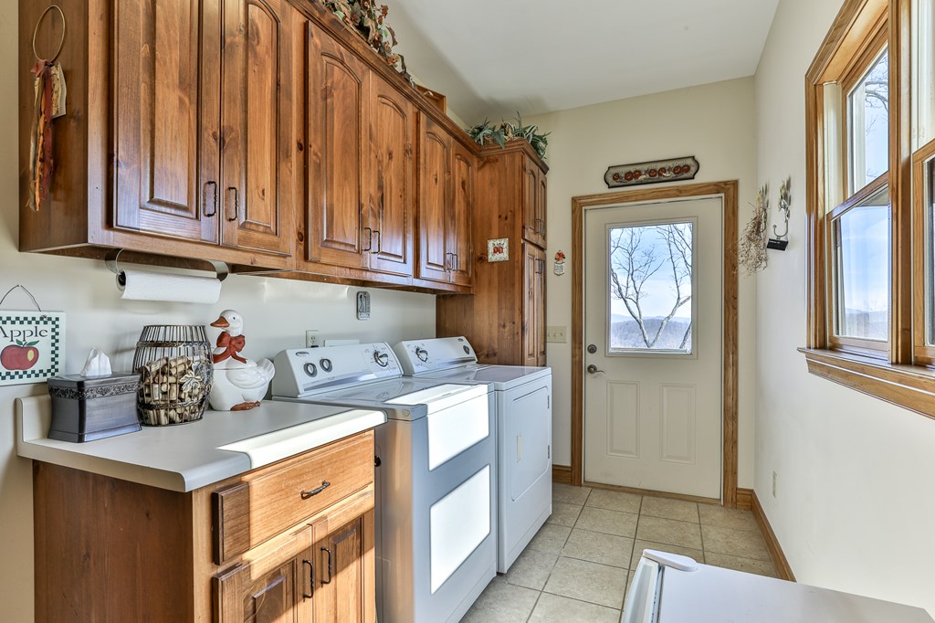 1512 Walnut Ridge
