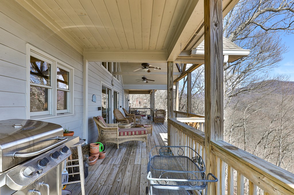 1512 Walnut Ridge