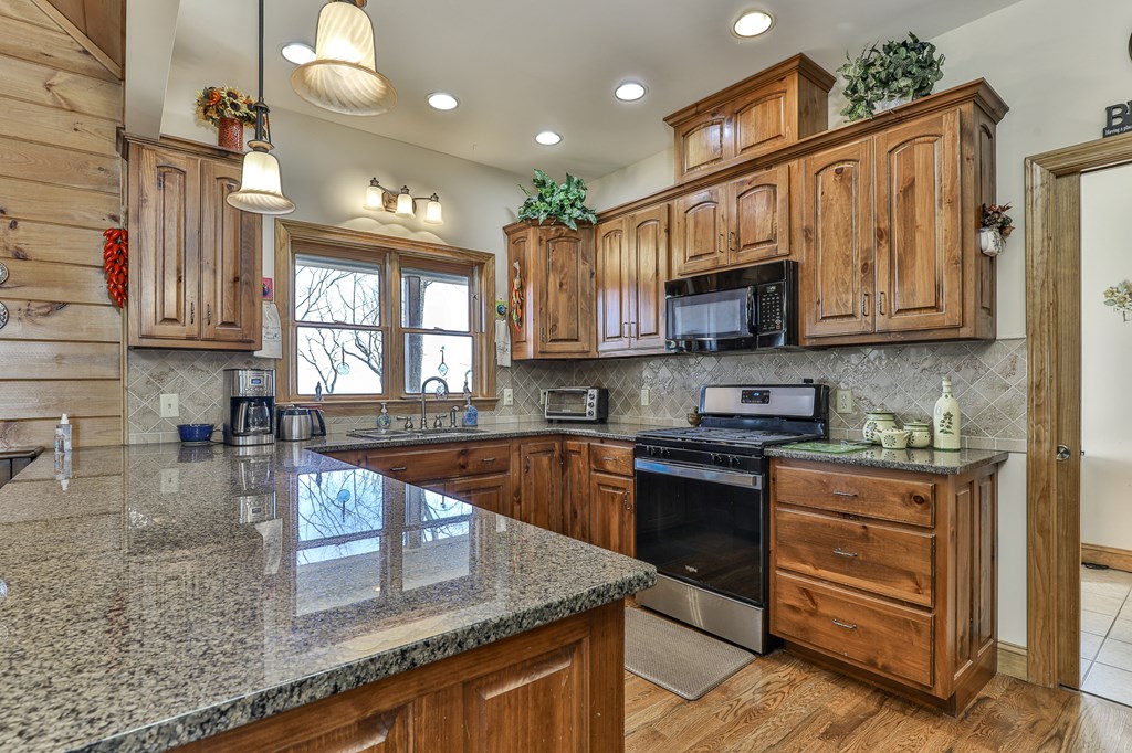 1512 Walnut Ridge