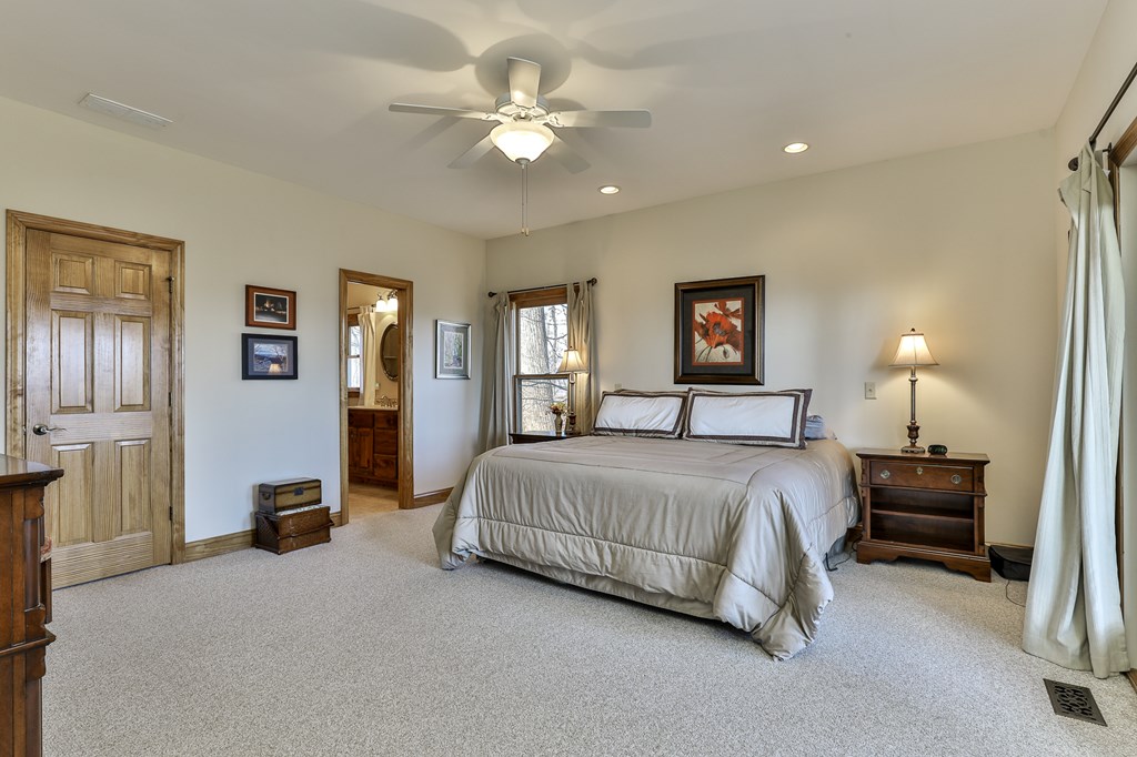 1512 Walnut Ridge
