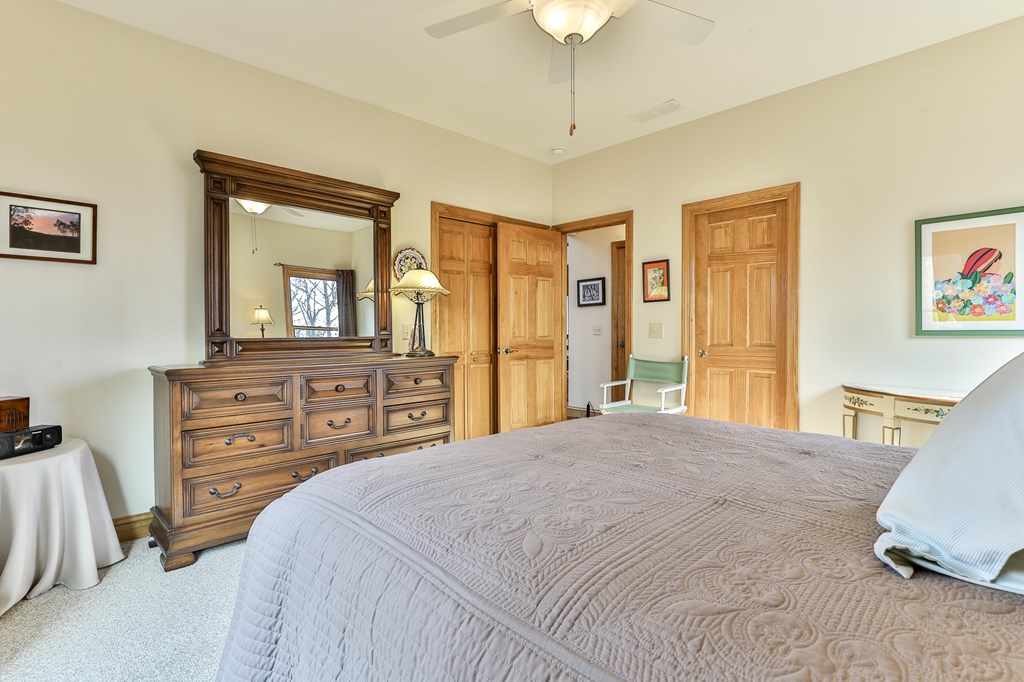 1512 Walnut Ridge