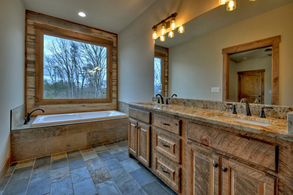 168 Summit View Lane