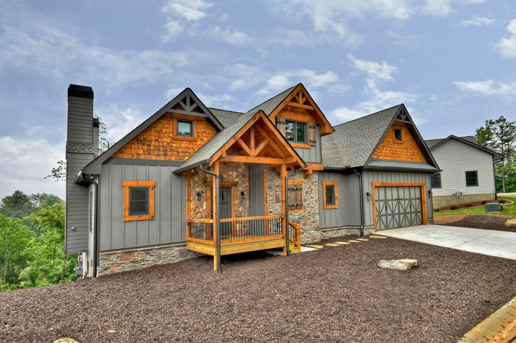 168 Summit View Lane