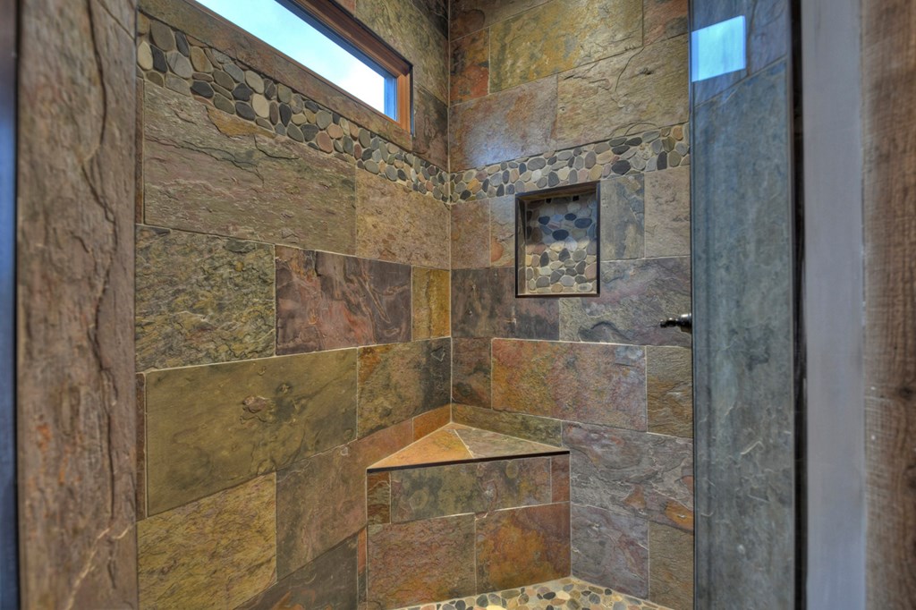 168 Summit View Lane