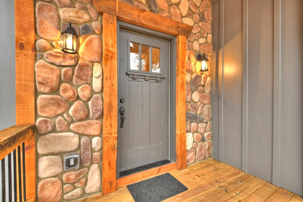 168 Summit View Lane