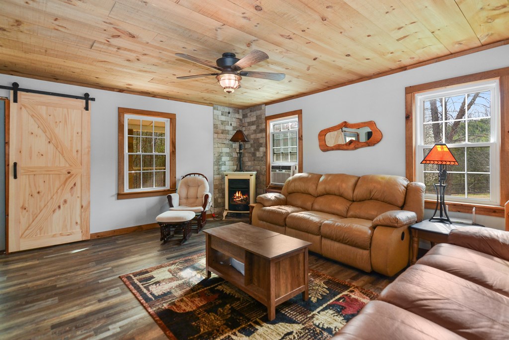 748 Turtle Ridge Road