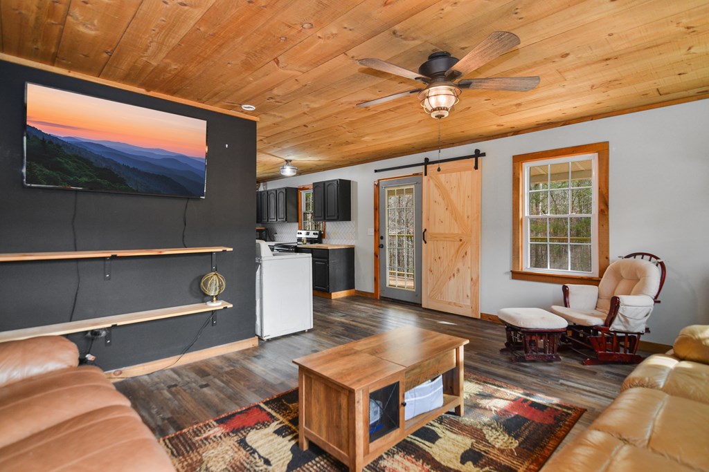 748 Turtle Ridge Road