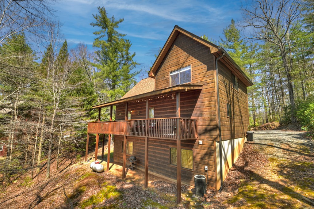 340 Skyview Drive