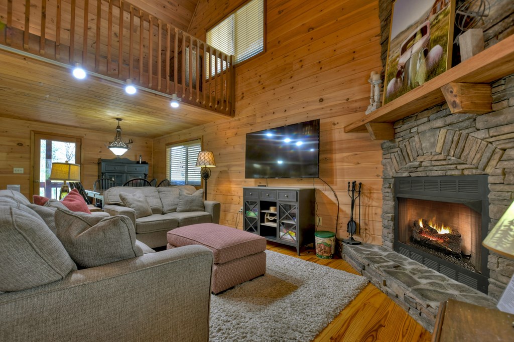 340 Skyview Drive