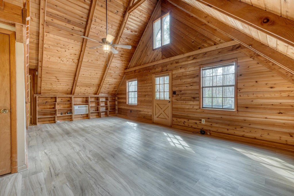 293 Paul Nicholson Road