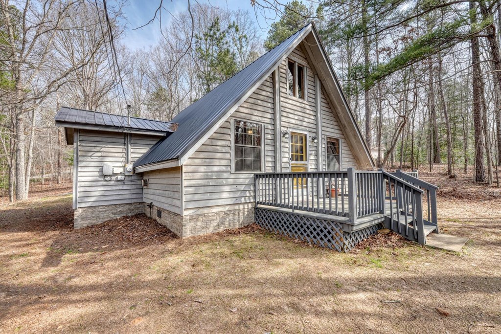 293 Paul Nicholson Road