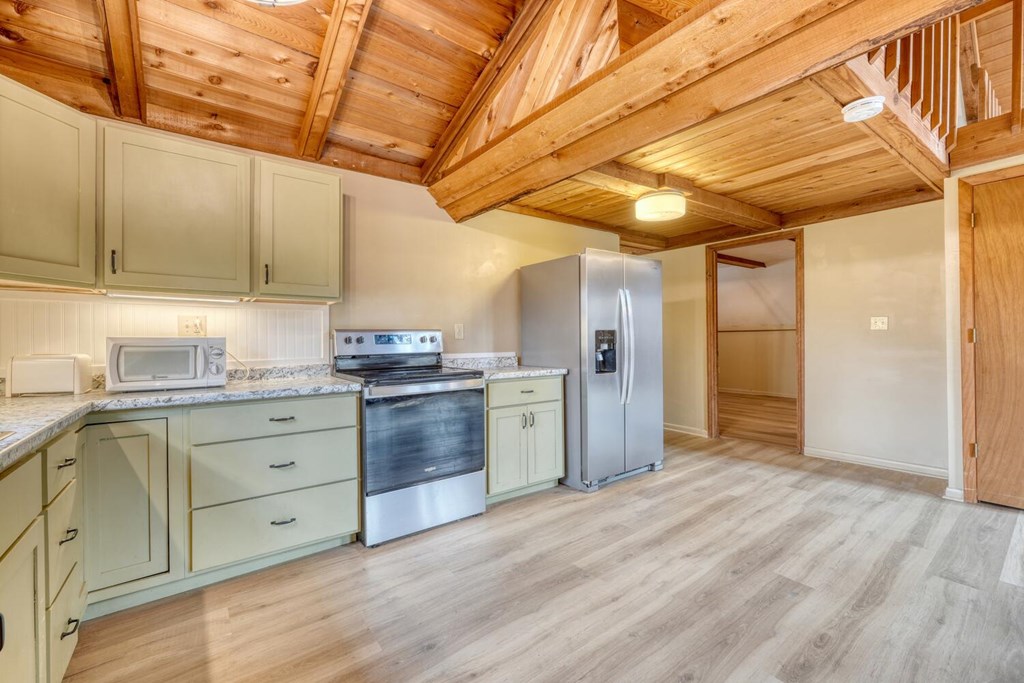 293 Paul Nicholson Road