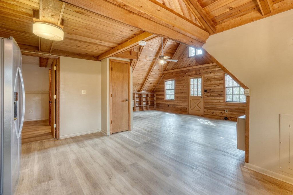 293 Paul Nicholson Road