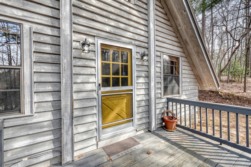 293 Paul Nicholson Road