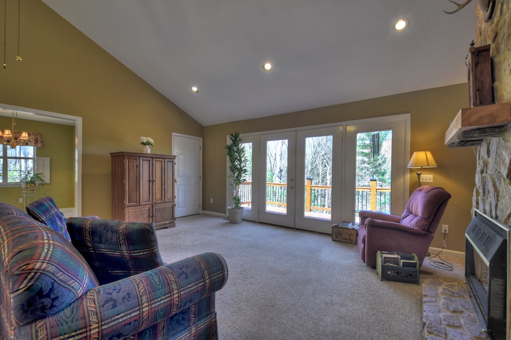 205 Pocaset Drive
