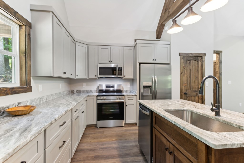 152 Springwater Court