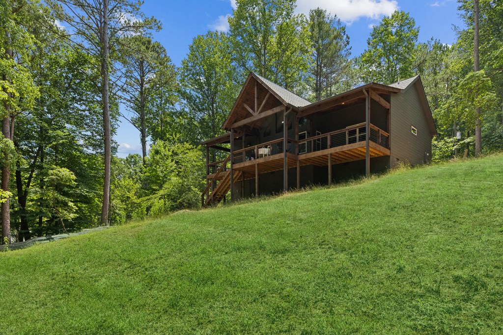 152 Springwater Court
