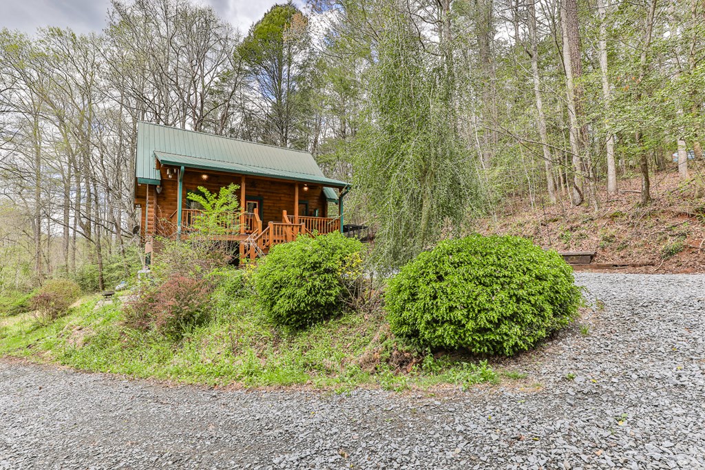 121 Farmstead Road