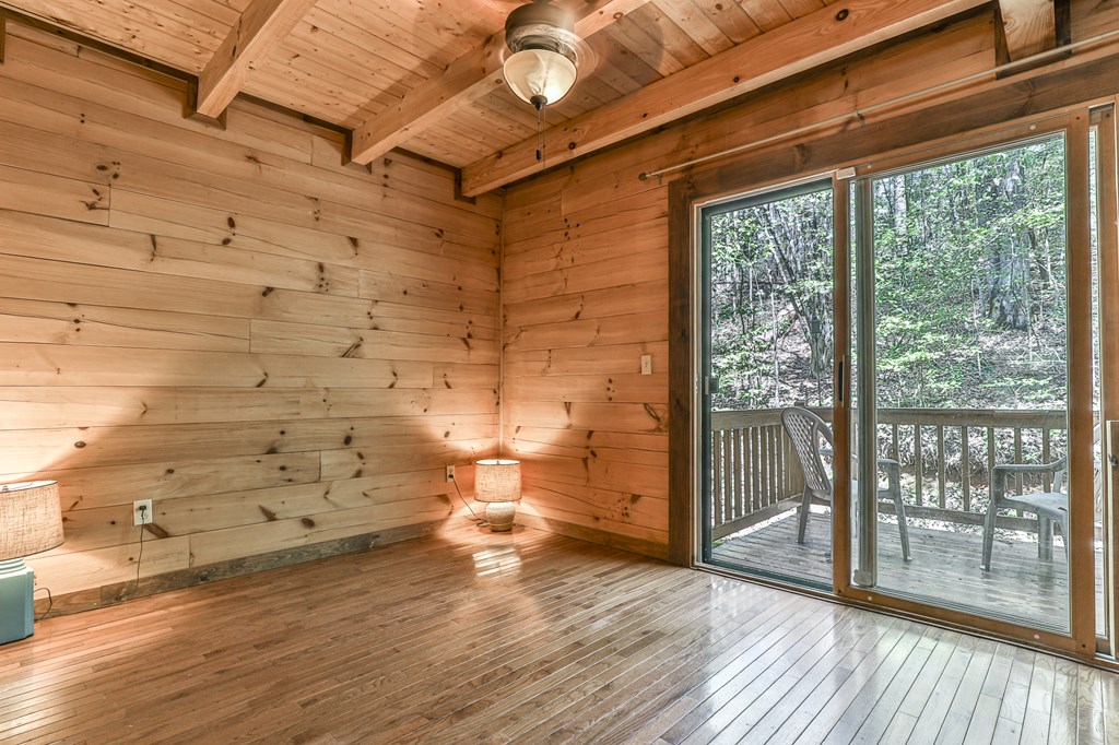 121 Farmstead Road