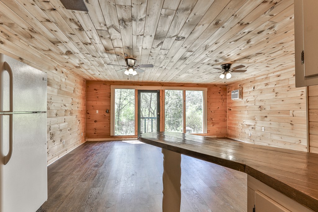 121 Farmstead Road