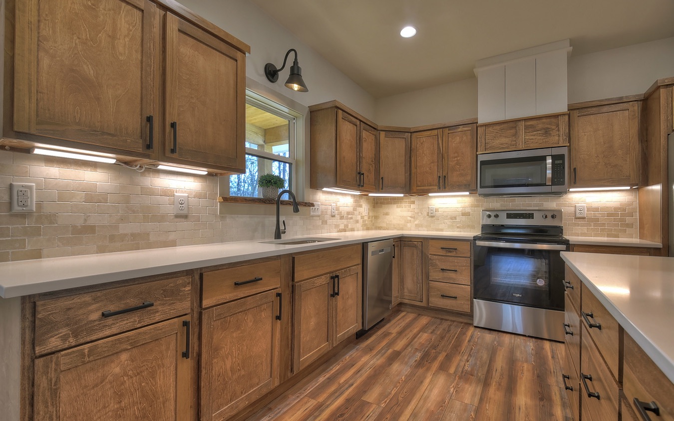 1074 Zenith Trail