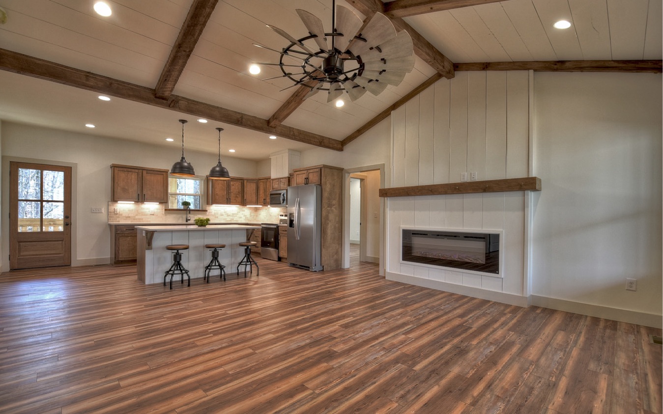 1074 Zenith Trail