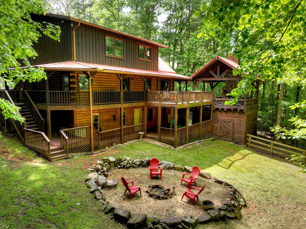 187 Lookiba Lane