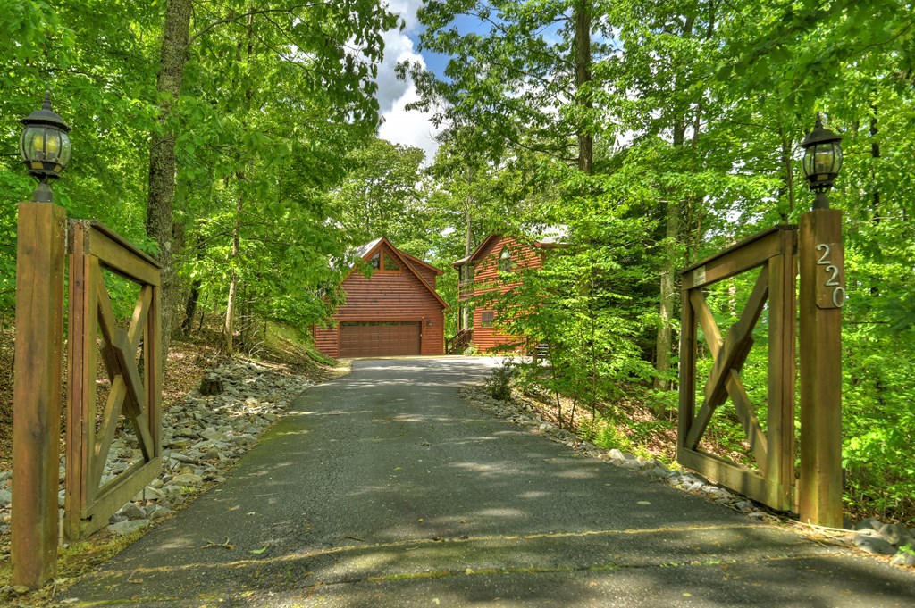 220 Moosilaukee Trail