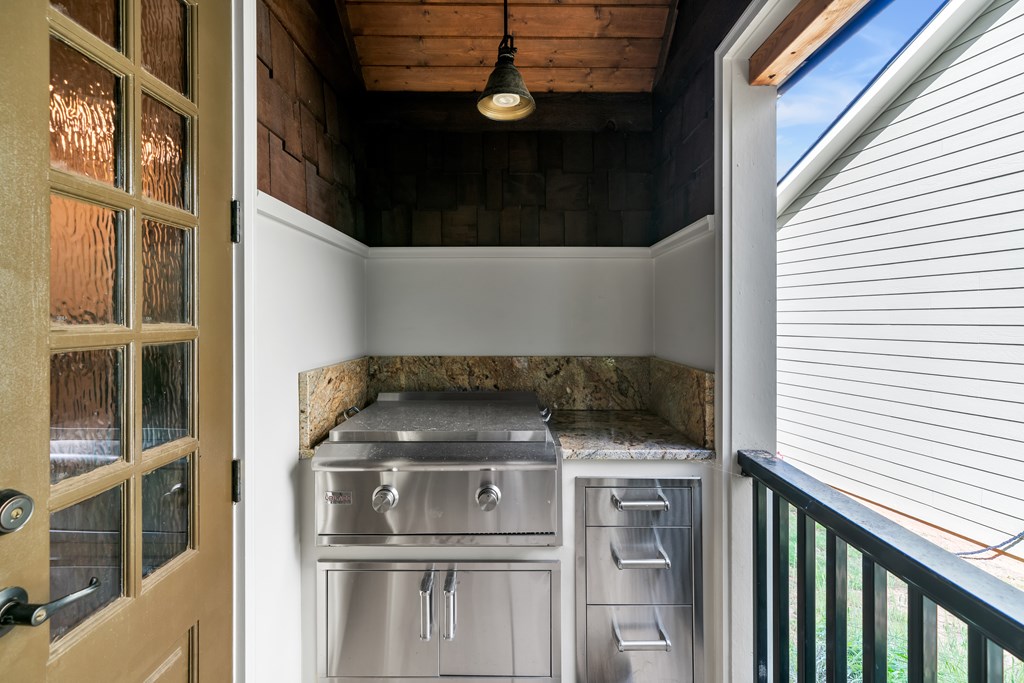 318 Stoney Hollow
