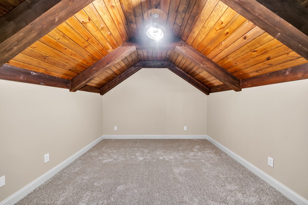 318 Stoney Hollow