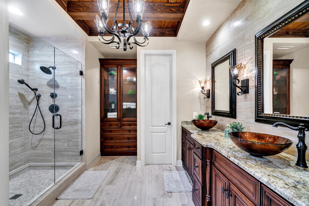 318 Stoney Hollow