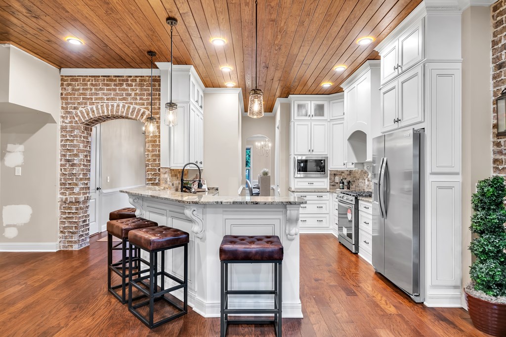 318 Stoney Hollow