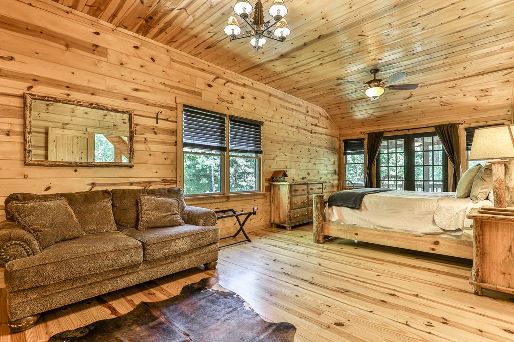 129 W Park Court
