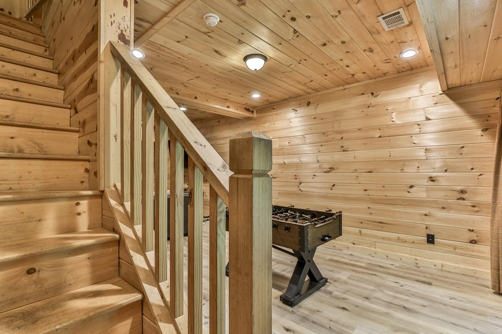 129 W Park Court