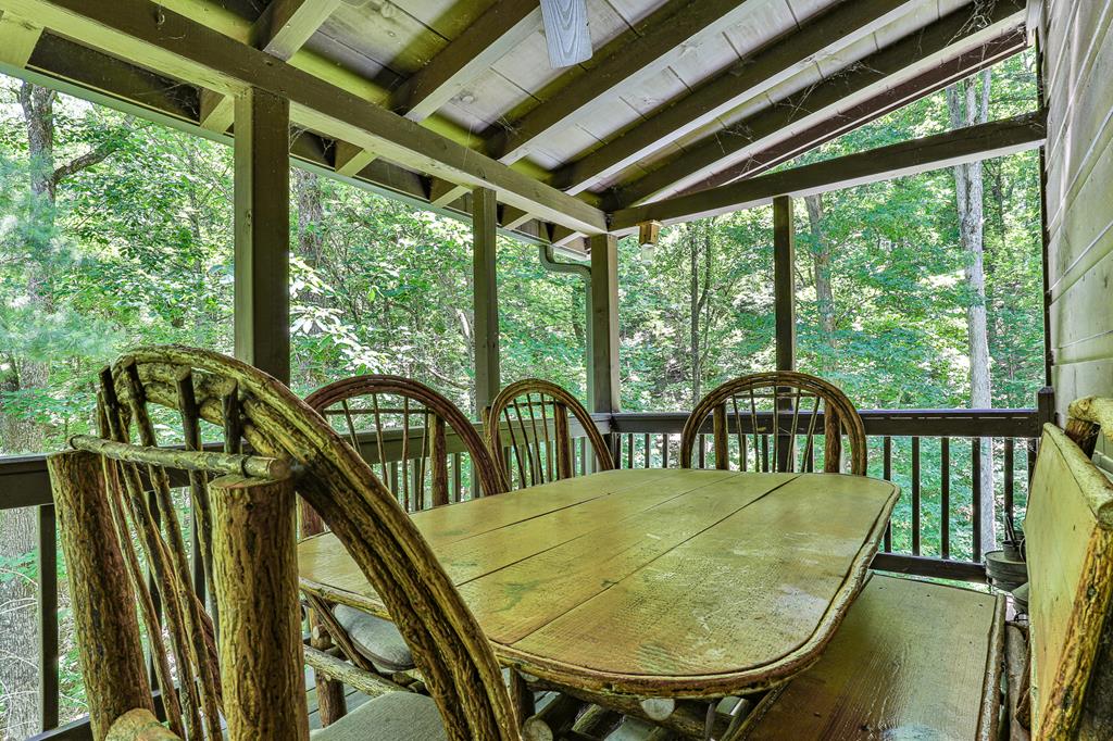 129 W Park Court