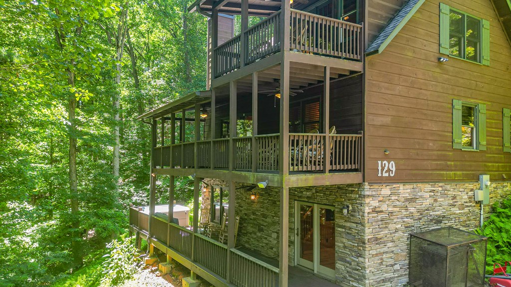 129 W Park Court