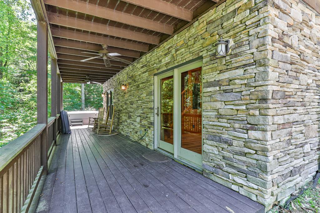 129 W Park Court