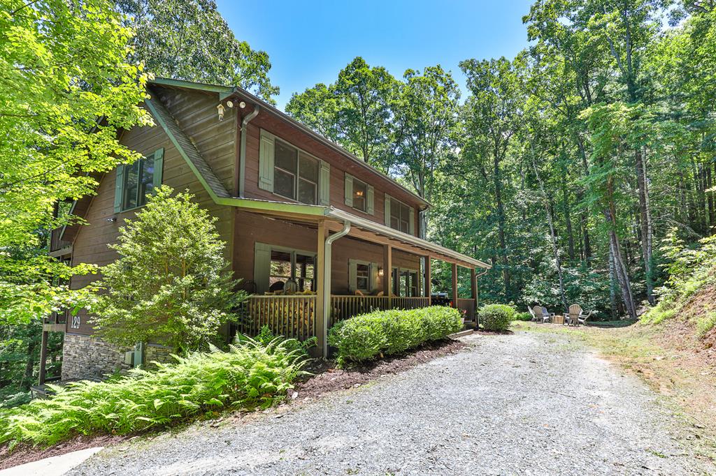 129 W Park Court