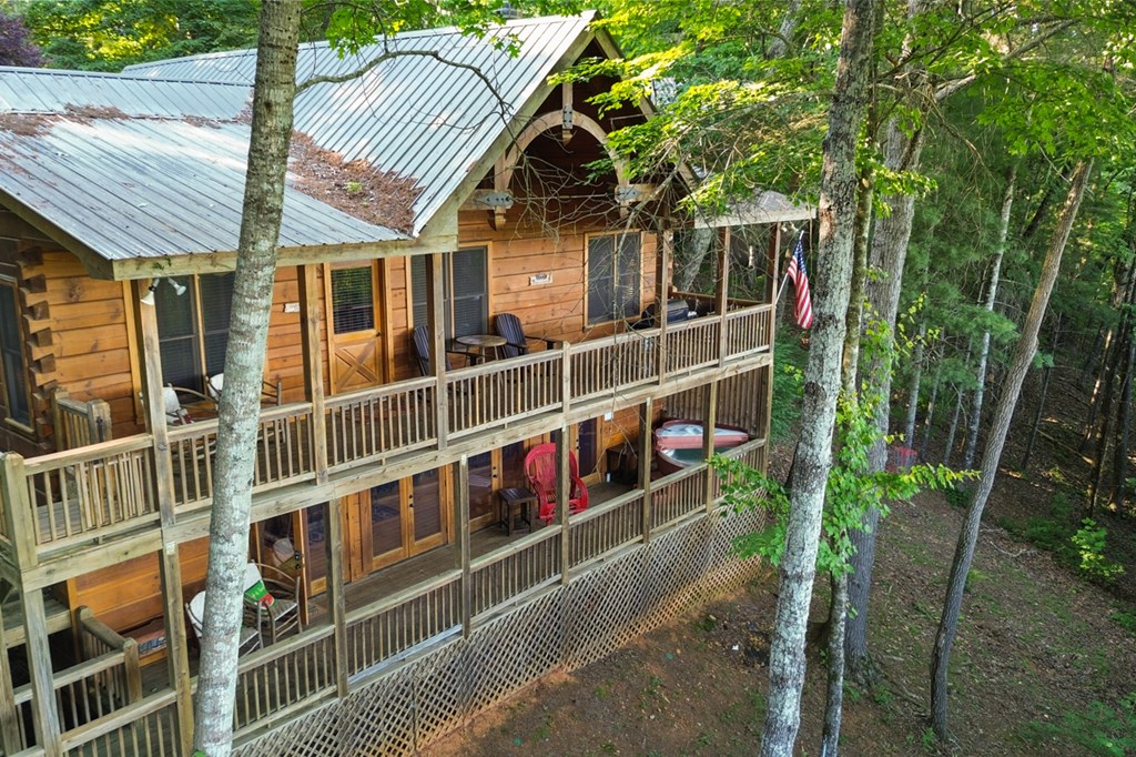 16 Dustin Drive