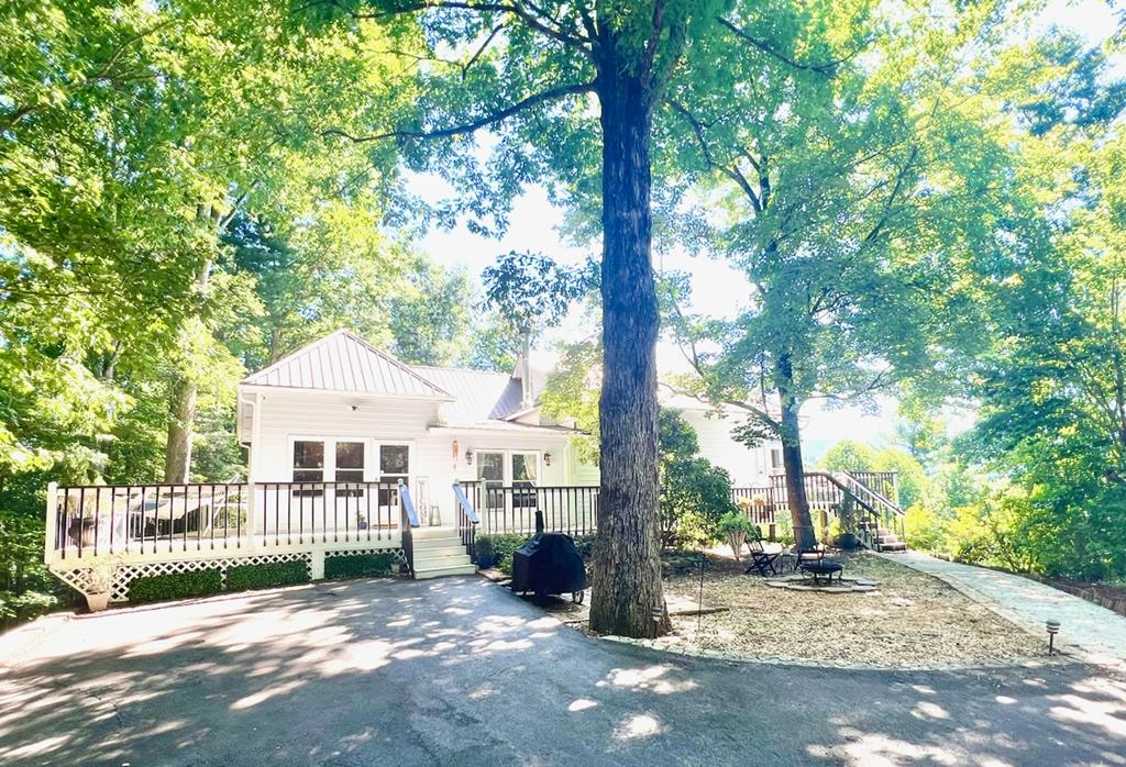 907 Northcut Road