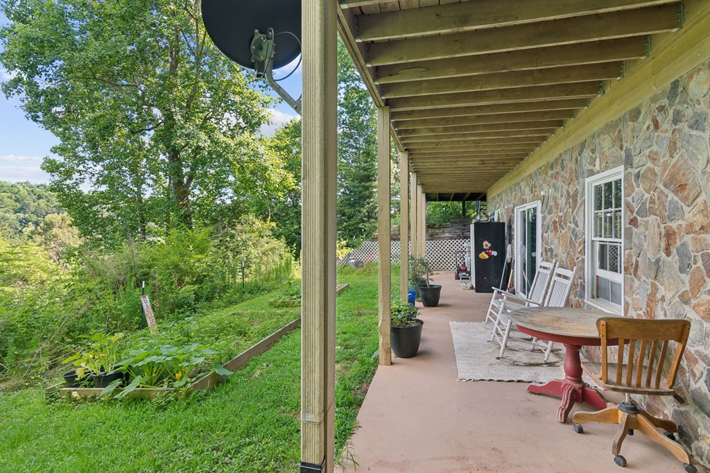 907 Northcut Road