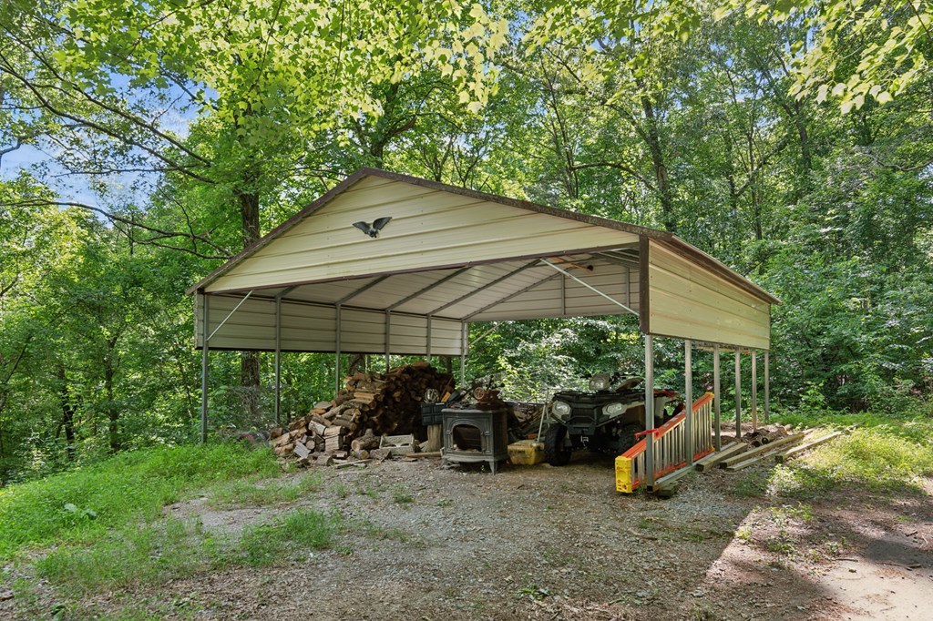 907 Northcut Road