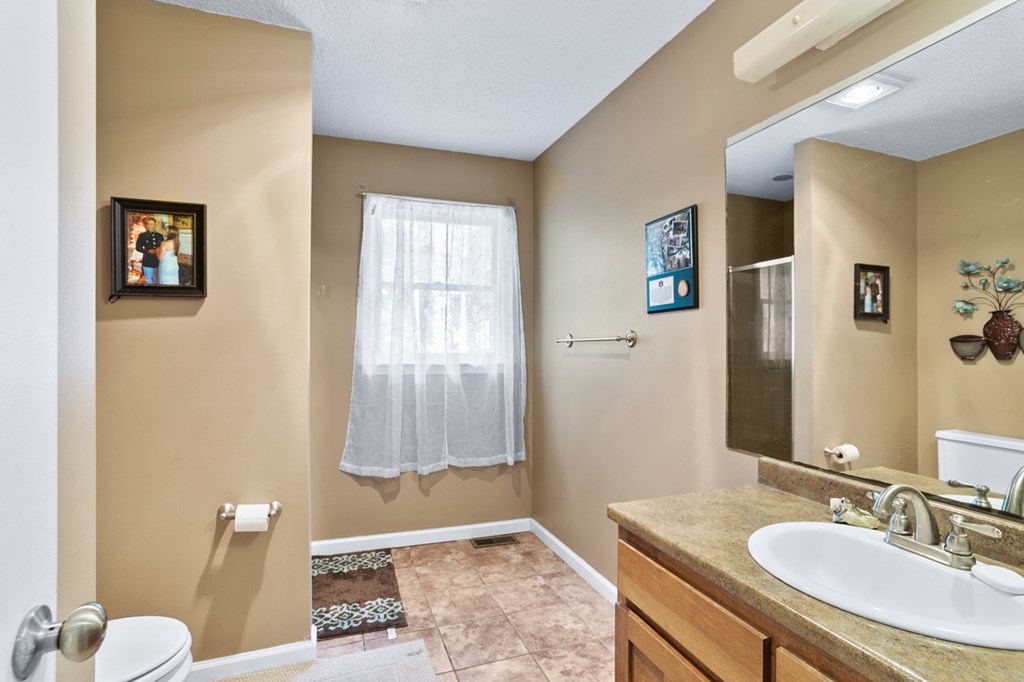 15 Padget Ln